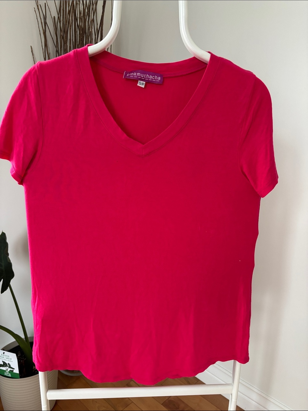Women's V-Neck Short Sleeve Top in Hot Pink